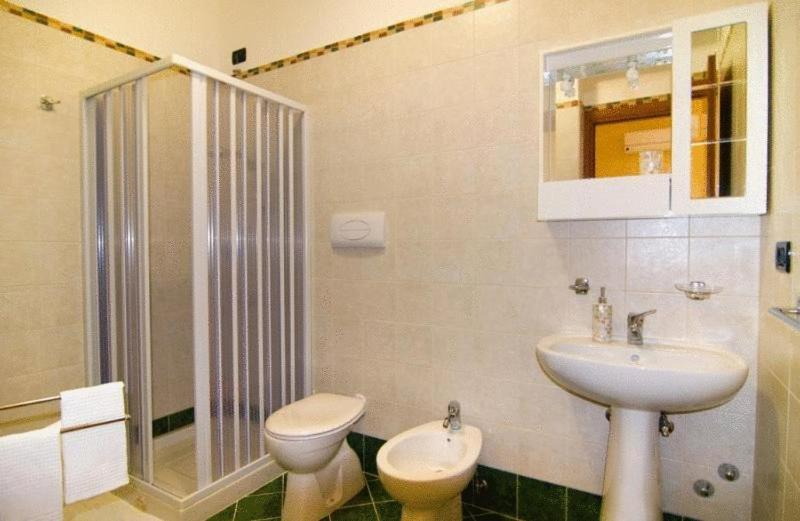 Catona Di Reggio Calabria B&B Mare Nostrum חדר תמונה